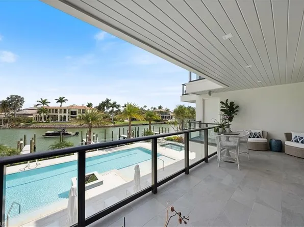 1820 Gulf Shore BLVD N #203, NAPLES, FL 34102