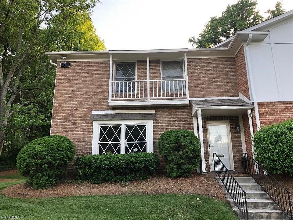 1st image of 1 Fountain Manor Dr Unit A