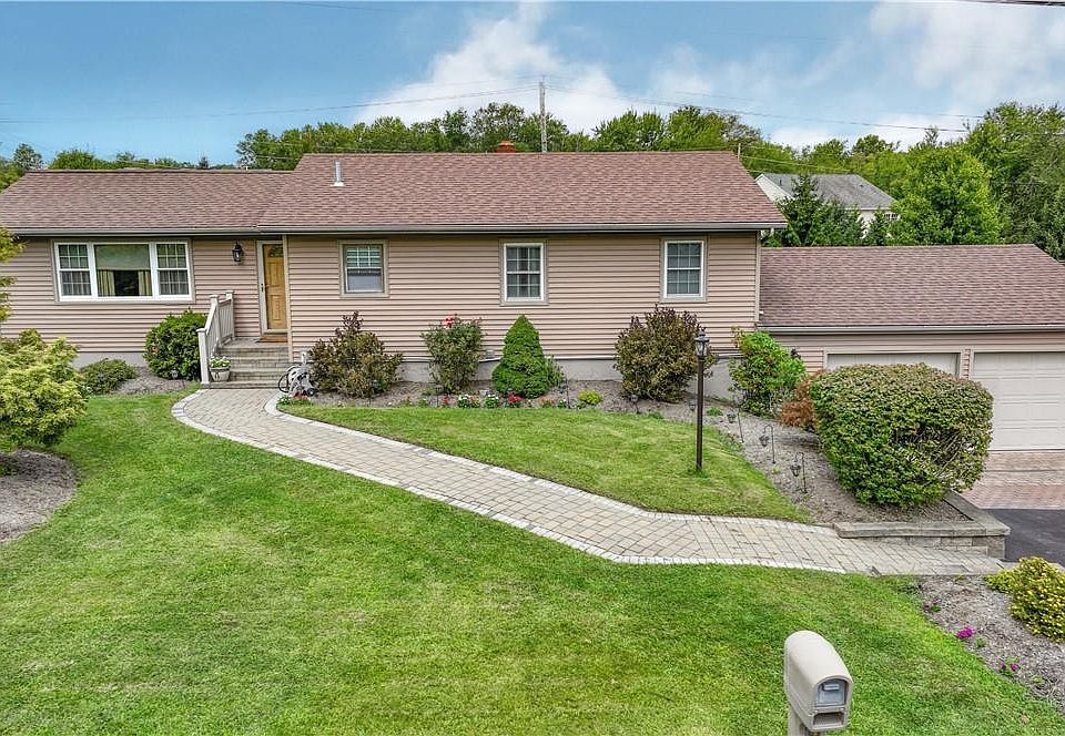 1st image of 101 Vincent Drive