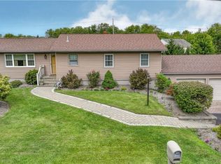 101 Vincent Dr, Middletown, NY 10940