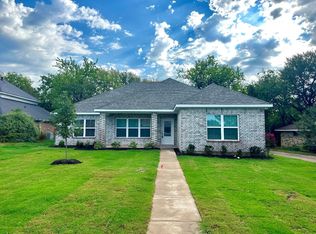 938 Starlight Dr, Sherman, TX 75090