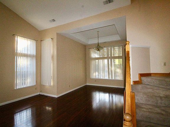 3rd image of 3217 El Valle Way