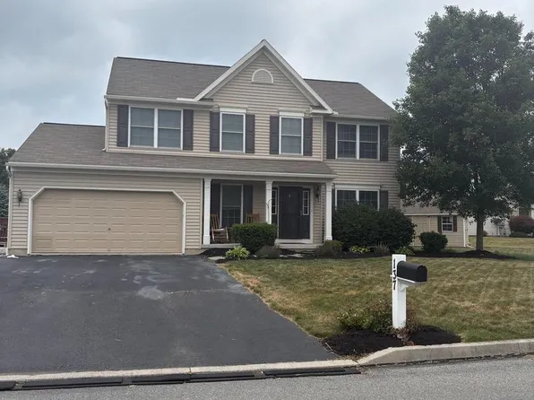 137 Pickwick Cir, Palmyra, PA 17078