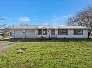 770 W 7th St, Crawford, TX 76638