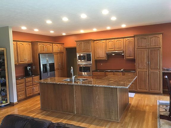 All Nichols Hickory thruout