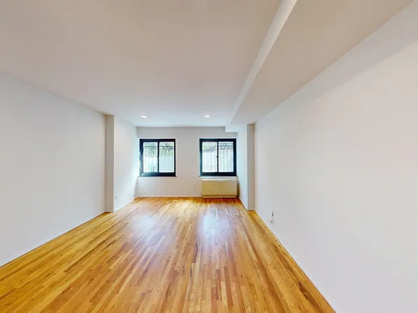 284 Mott Street image 1 of 9