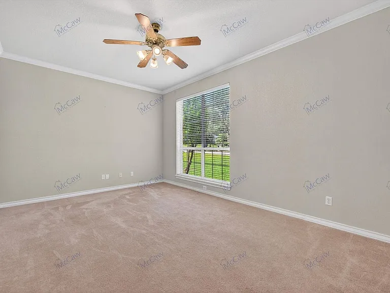 914 Dove Creek Trl — Photo 27