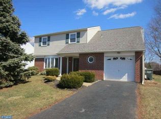 33 Penn Cir, Holland, PA 18966