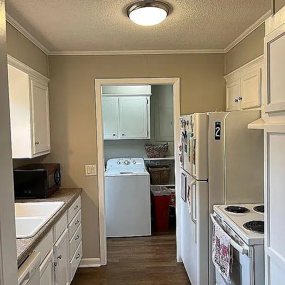 506 E Vine Ave — Photo 2