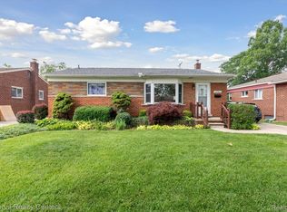 7741 Randy Dr, Westland, MI 48185