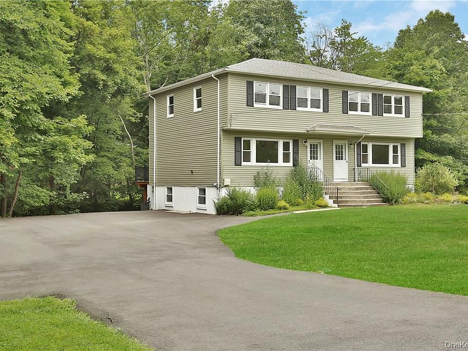1st image of 31 Margaret Keahon Dr