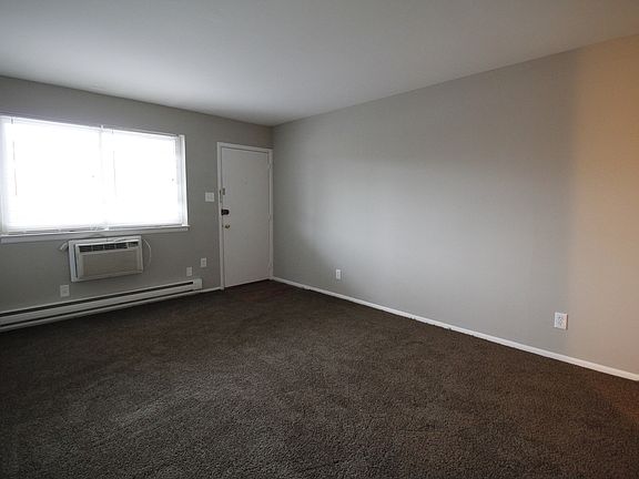 5th image of 714 White Horse Pike APT 03