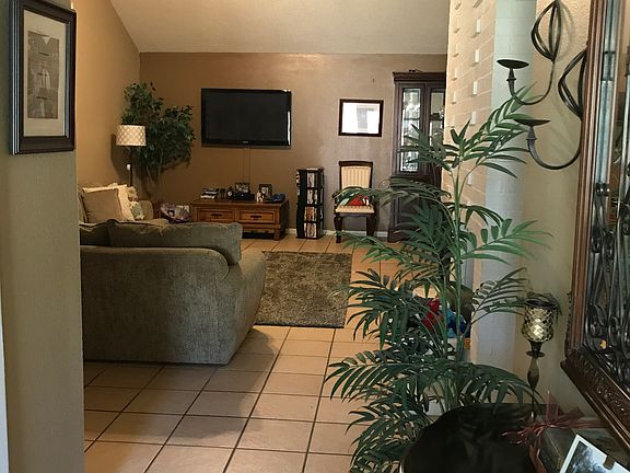 3rd image of 105 Shiloh Dr