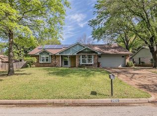 2922 Brookshire Dr, Grapevine, TX 76051
