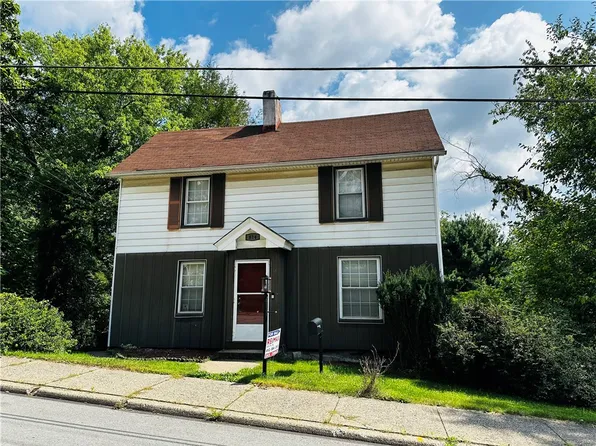 814 Greensburg Pike, East Pittsburgh, PA 15112