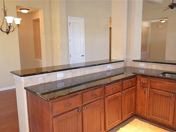 4th image of 6201 River Place Blvd APT 4