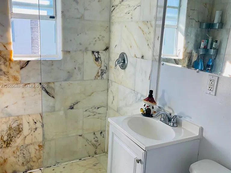 1526 Pennsylvania Ave #14 — Photo 6