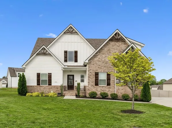 206 Finch Dr, La Vergne, TN 37086