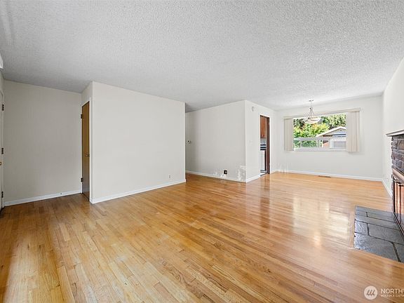 3rd image of 18314 44th Avenue S