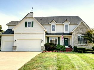 2343 NE Cross Creek Ln, Lees Summit, MO 64086