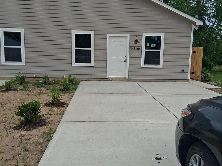 6835 Landor St — Photo 3