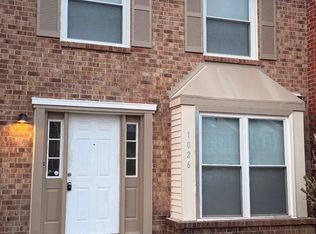 1026 Smoke Tree Ln, Virginia Beach, VA 23452