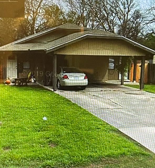 1st image of 517 Bexar Dr