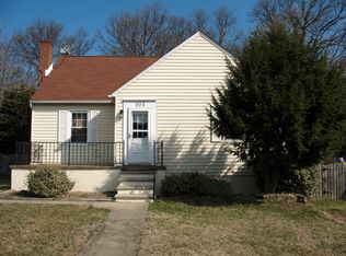 305 Twin Oaks Rd, Linthicum, MD 21090