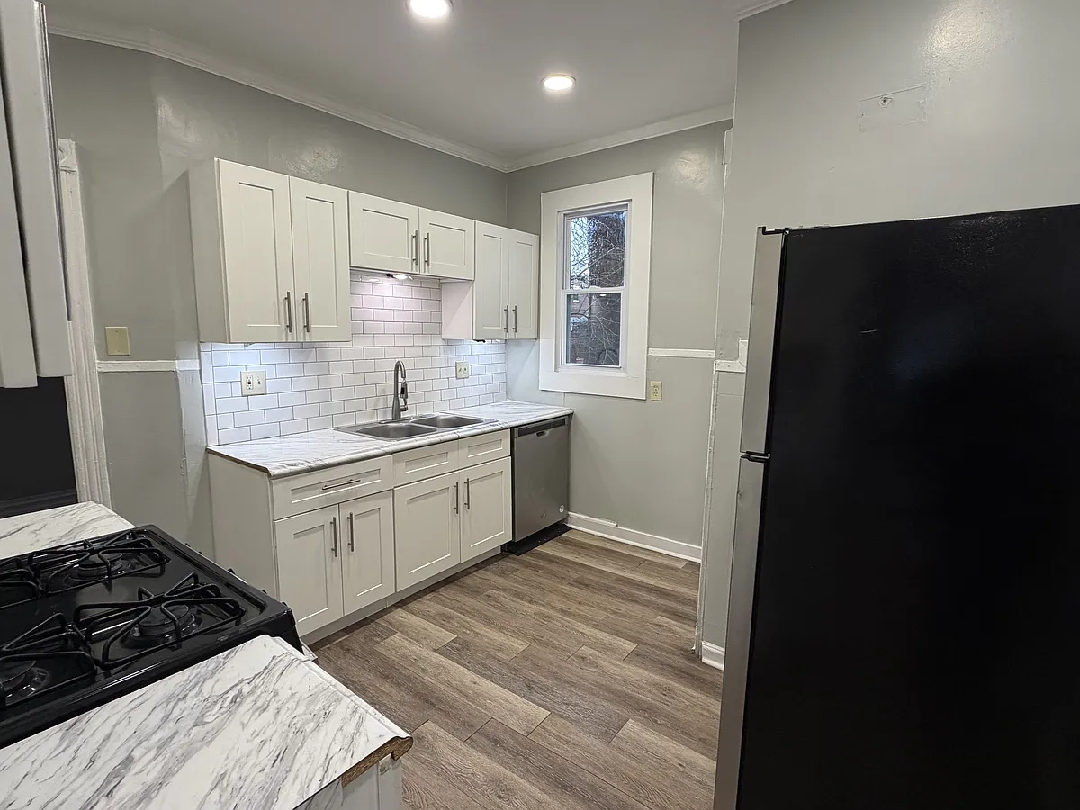 Building Photo - 77 California St #1
