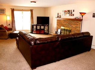 4380 Parklawn Ave APT 105, Edina, MN 55435