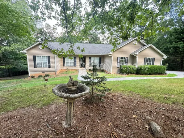 161 Long Branch Xing, Dahlonega, GA 30533