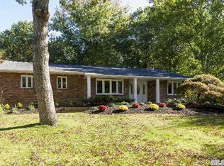 12 Colby Dr, Dix Hills, NY