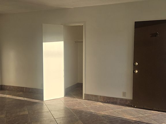 2nd image of 5628 Ash St