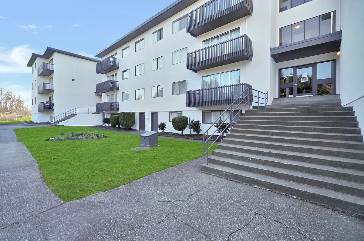 Gorge Vale Apartments — Photo 2