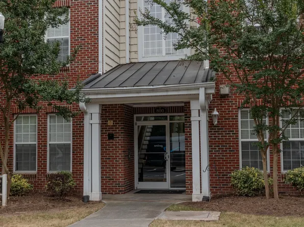 822 Providence Glen Dr, Chapel Hill, NC 27514