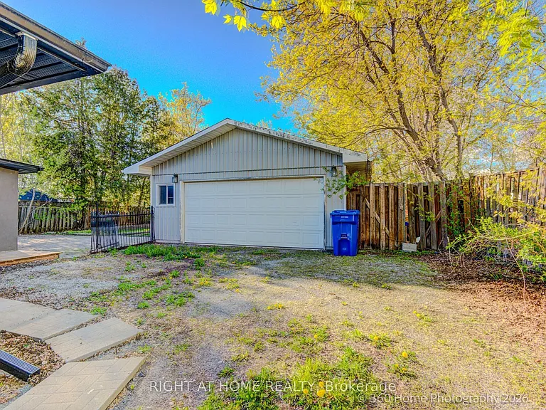 Irene Dr — Photo 3
