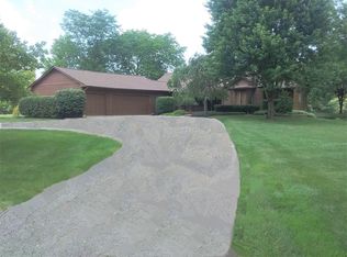 6260 Merchant Rd, Delaware, OH 43015