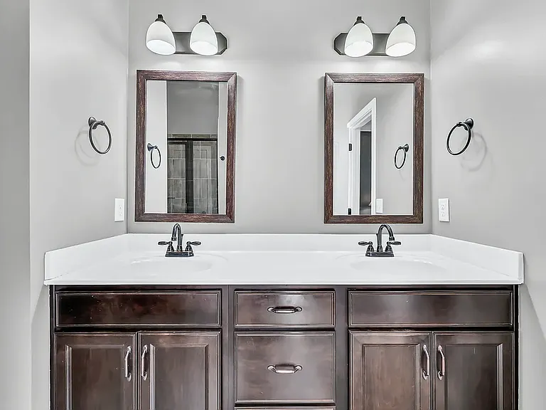 109 Easton Dr — Photo 19