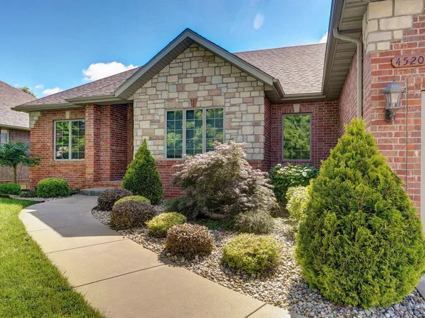4520 English Ivy Avenue, Springfield, MO 65804