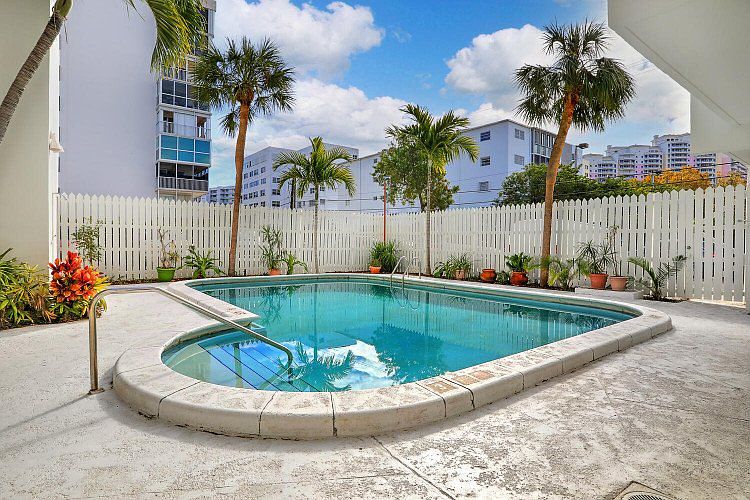 1st image of 300 Galen Dr APT 202