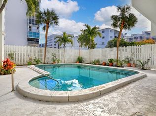 300 Galen Dr APT 202, Key Biscayne, FL 33149