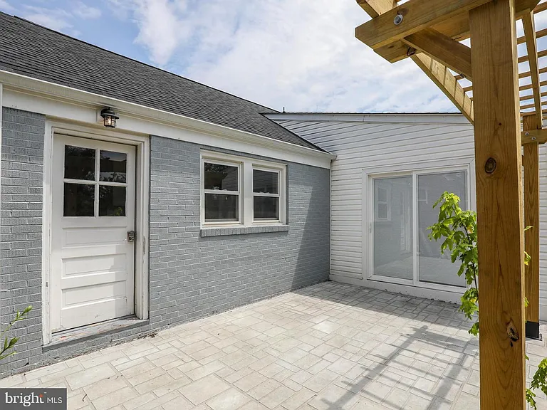123 Bellview Ave — Photo 30
