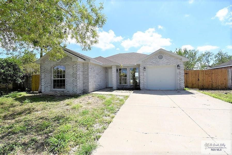 1st image of 2006 Vista Verde Cir E #13