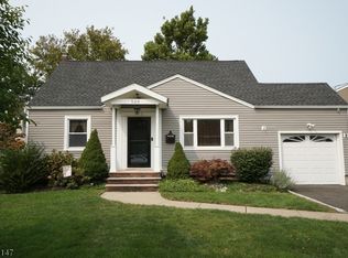 520 Exeter Rd, Linden, NJ 07036