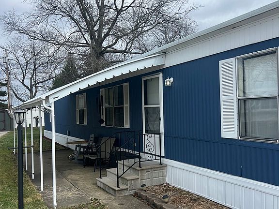 Exterior Image-1-Marlette 117E Pikewood Manor