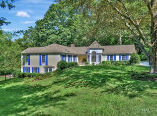 80 Turtle Back Ln E, New Canaan, CT 06840