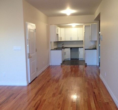 5th image of 2539 W 15th St APT G2