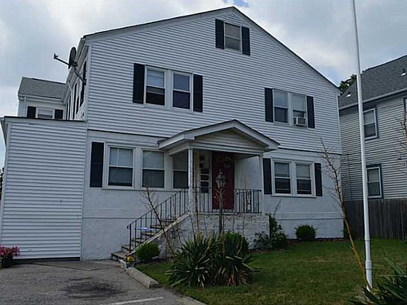 4th image of 10 Woodland Ave