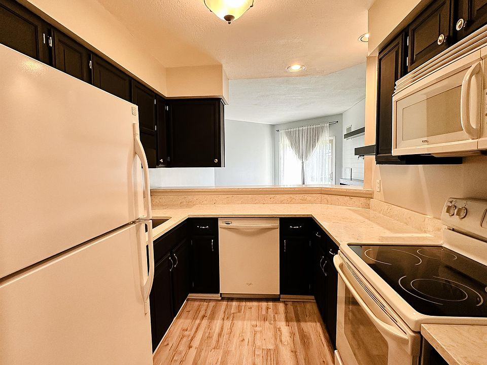 1st image of 1392 Carling Dr APT 104