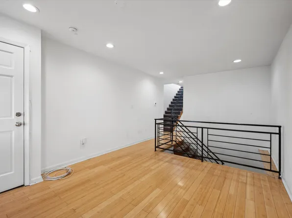 2136 Ellsworth St #1, Philadelphia, PA 19146